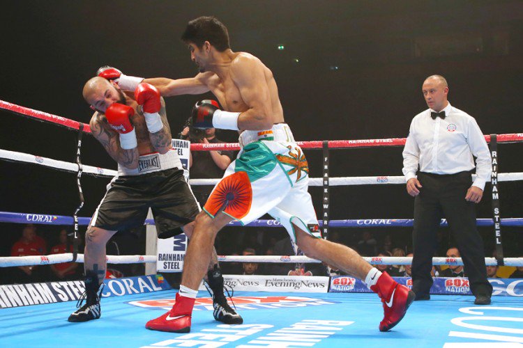 CNNnews18's tweet image. After Six Knockouts, Vijender Singh Ready For First Pro Title bit.ly/29PrPHf