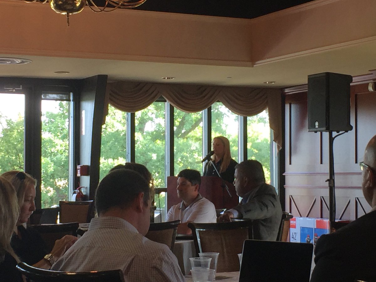 AceMcc's tweet image. Great start to @loadlink 18th Annual Conference! Great opening @claudiamilicevi  #linkconference #trucking #golfing