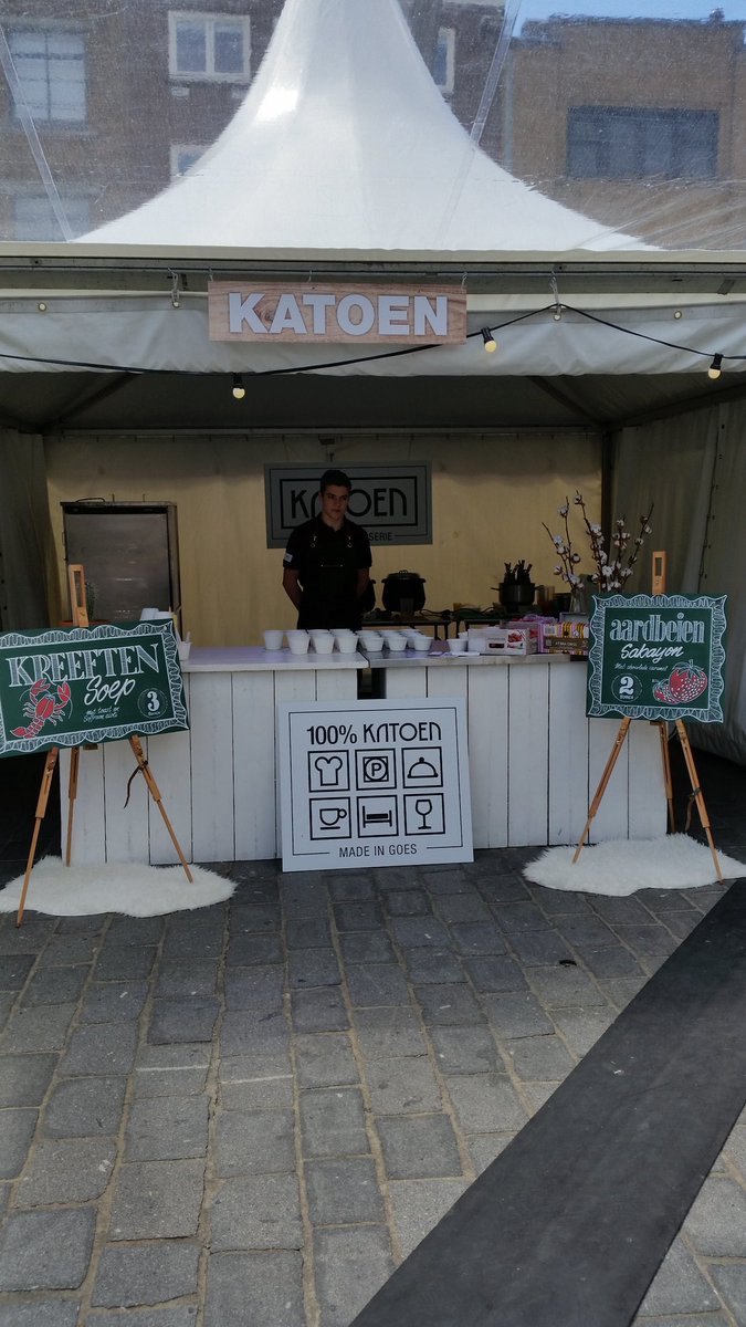 Genieten op de grote markt in goes #katoengoes # culifairgoes