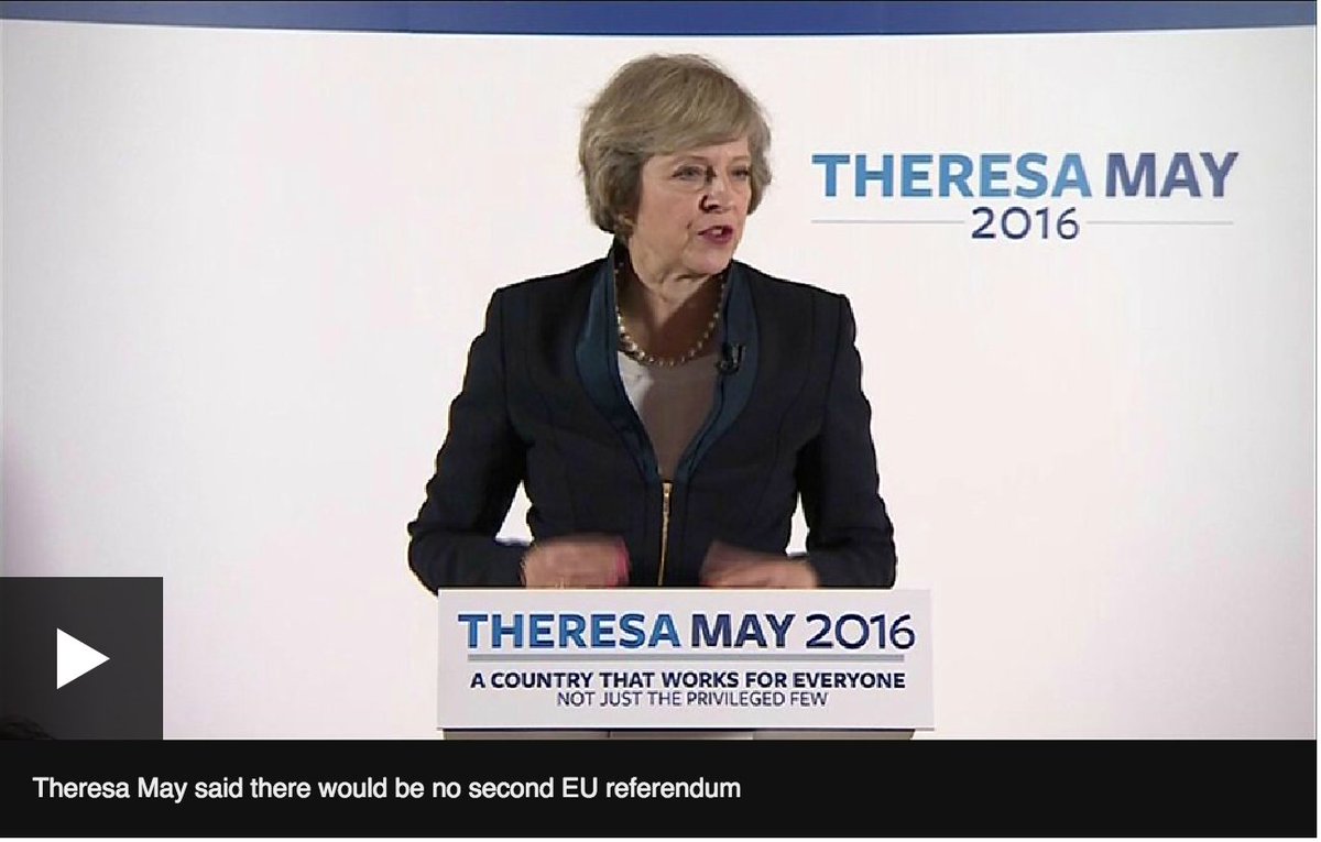 D_miniqueS's tweet photo. Theresa, May 2016. #baddesignchoices https://t.co/tF2tvr3ZJ5