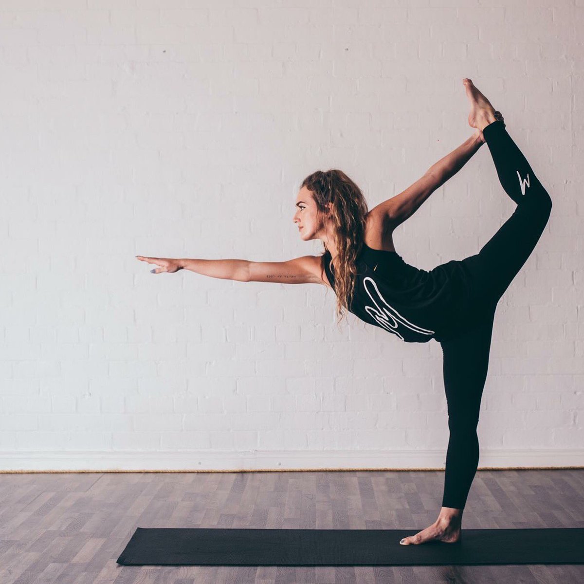 Motion_SW's tweet photo. Take advantage of our #CreateYourMotion feature and customise your MAJA leggings. Check itπ
https://t.co/WVwo3zEZ9Z https://t.co/YoH8jS6SVY