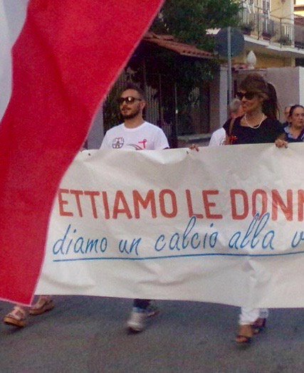 f_sapone's tweet photo. "Diamo un calcio alla violenza"#ufficioconsiglieravolontadonna#avanticosi https://t.co/MI8W09XJPu