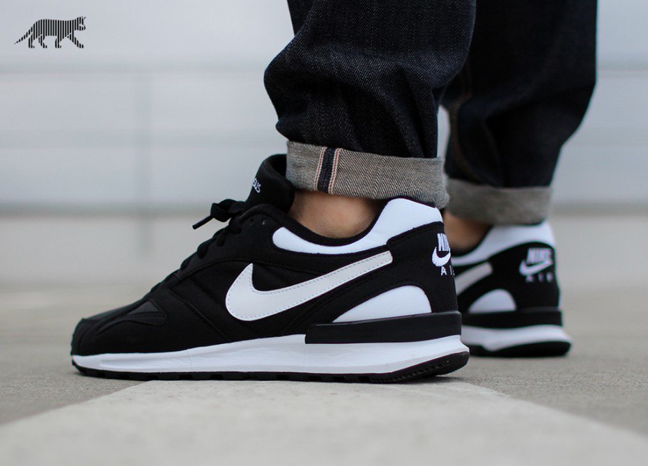 nike pegasus new racer