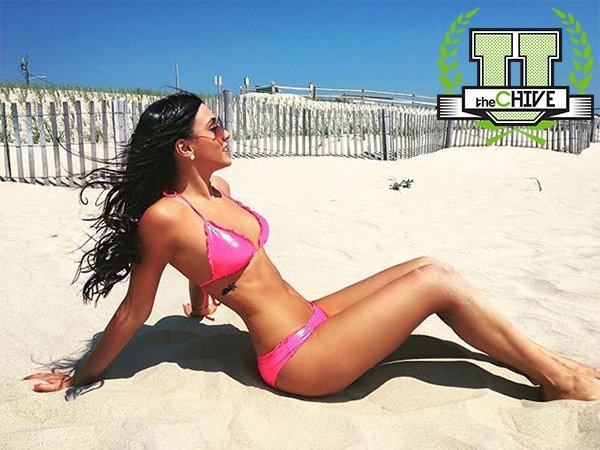 Youthut's tweet photo. Alessia from Penn State just enrolled at Chive U (20 Photos) https://t.co/9vq7uATMj6 https://t.co/J6u2lm2Gmt