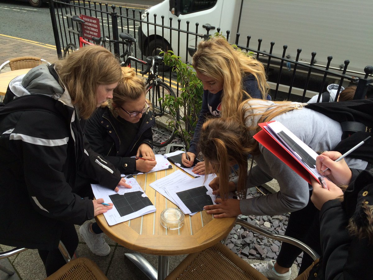 SaintAidansGeog's tweet image. Yr11 Geographers collecting fieldwork data in Bowness on Windermere #yearoffieldwork