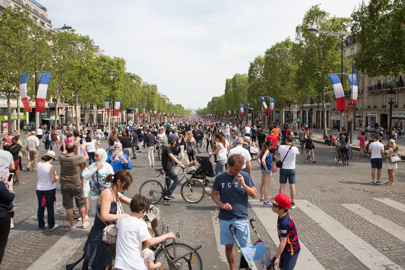 Paris tweet media