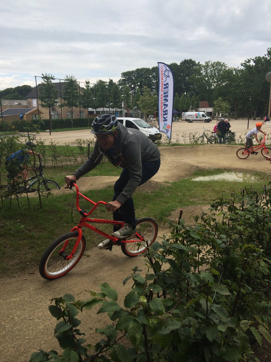 Lefgozer die @WElverdink. Schrijven over pumptrack #appelscha = meemaken