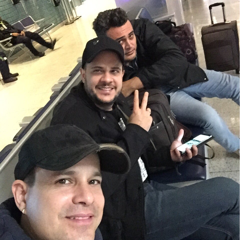 JNeFoficial's tweet image. Dormir?Pra que isso!Vamo trabaia moçada .Três dias virados sem dormir.. #tour10anos #modaderramada #vicio #somodao2