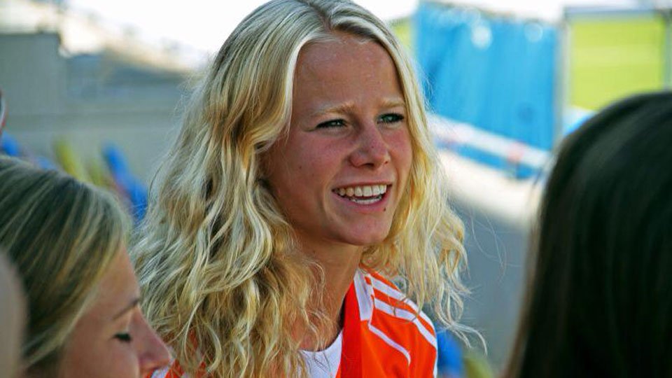 De Nederlandse jeugdinternational <a href="/LisaScheerlinck/">Lisa Scheerlinck</a> kiest voor de @BELRedPanthers sporza.be/permalink/1.27…