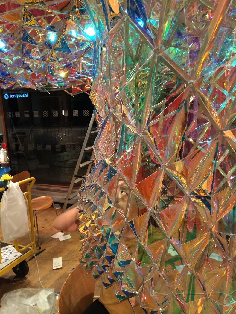 3M's tweet photo. #Art installation by #SOFTlabNYC uses 3M Mirror Film @southbankcentre in #London. #3MDesign https://t.co/6XYDVoz6jD