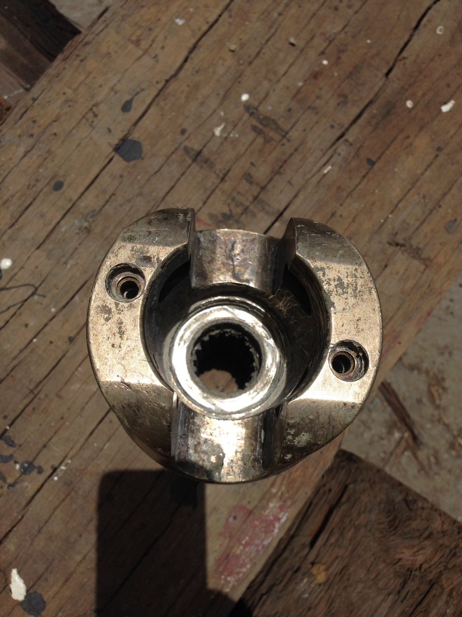 pindarsailing's tweet photo. Which part of a Volvo60 racing yacht is this ? @EtihadTowers @hellosailing @Sport360 @RORCRacing #sailng #inabudhabi https://t.co/wTLlIqdenU