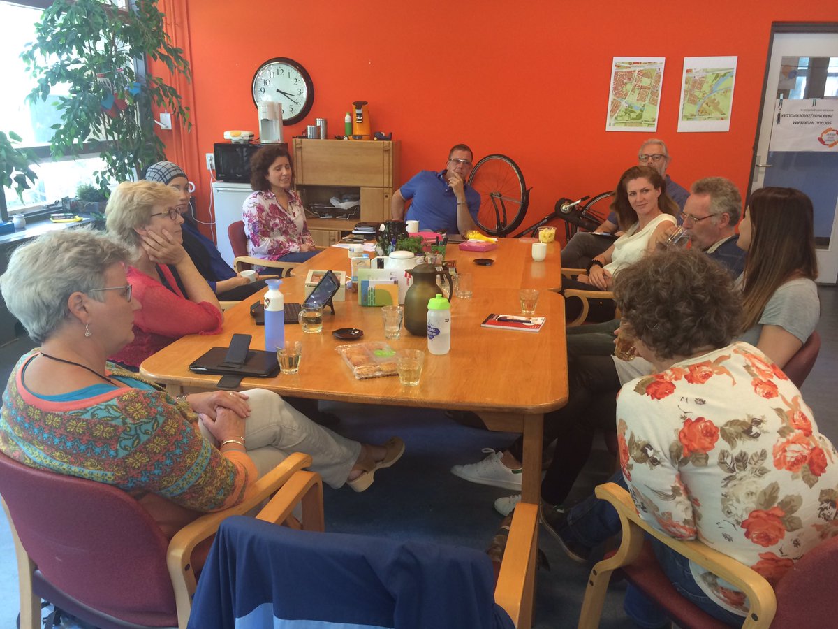carinvanempel's tweet photo. Overleg opbouwwerkers sociaal wijkteams Haarlem over oa https://t.co/HfFqCJEnce https://t.co/HKcVNfAcwY