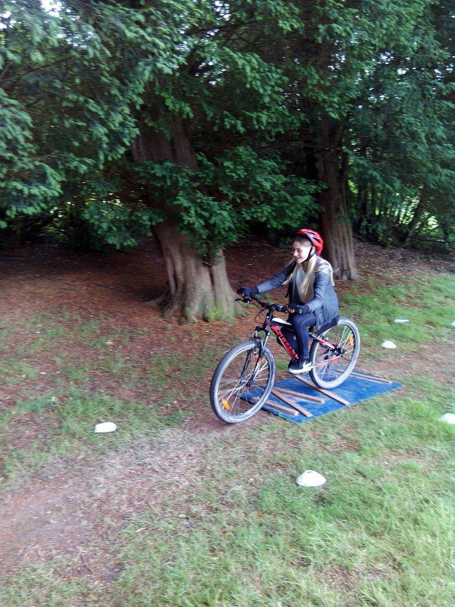 SA_OutdoorEdu's tweet photo. Gp8 mountain biking session on y8 camp. https://t.co/X45teORean