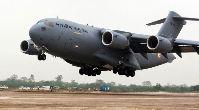 MEAIndia's tweet photo. The General takes charge again!
2 C-17s proceeding to Juba tomorrow with @Gen_VKSingh leading evac'n frm South Sudan https://t.co/H48qiBJHad