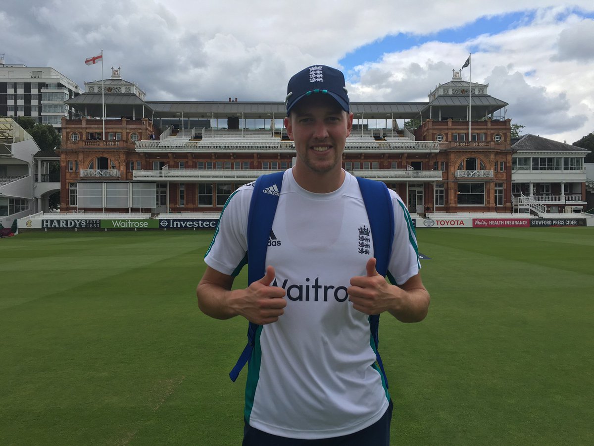 .<a href="/JakeBall/">Jake Ball</a> to make his debut tomorrow! He says;
"I probably won't get much sleep tonight"
#EngvPak