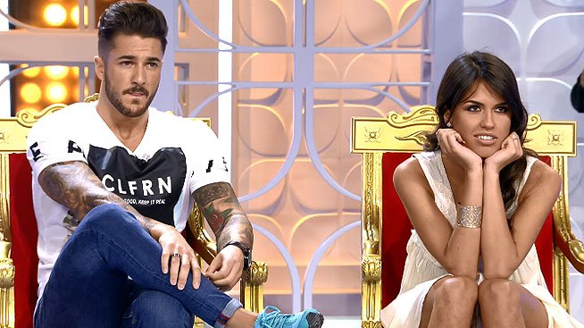 myh_tv's tweet photo. ¿Puede funcionar la relación de @_SofiaGH16_ y @HugoPaz45? #myhyv 
RT: Sí
FAV: No https://t.co/vqZlgjwZwP