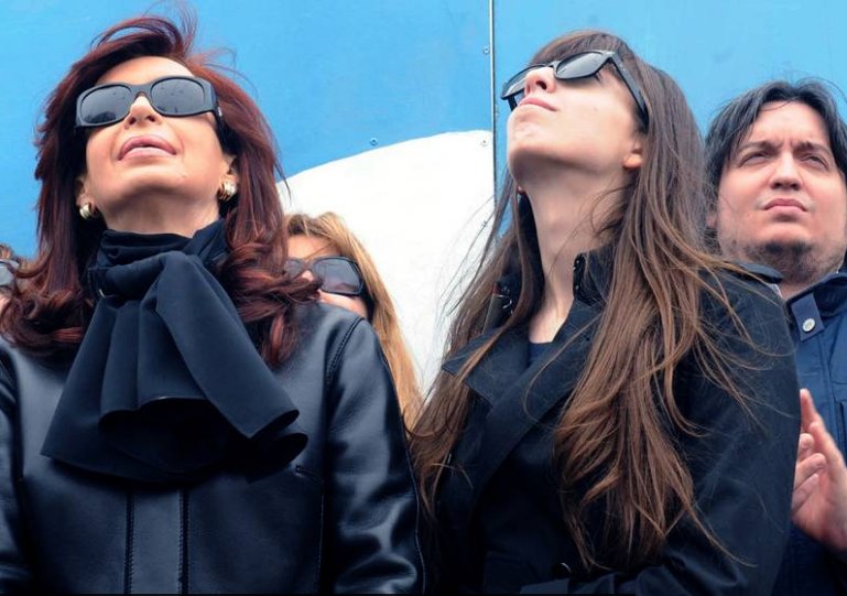 SomosPro_'s tweet photo. Causa Hotesur: ordenan resguardar cajas de seguridad de Florencia Kirchner https://t.co/CwNA5bse7b