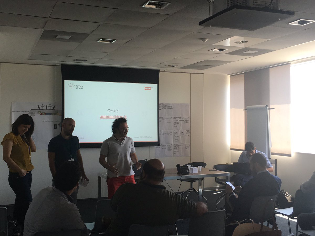 Creactivitas's tweet photo. Per concludere il giro di Pitch ecco @invisionaps. #SmartNap https://t.co/5d0gpdVzqw