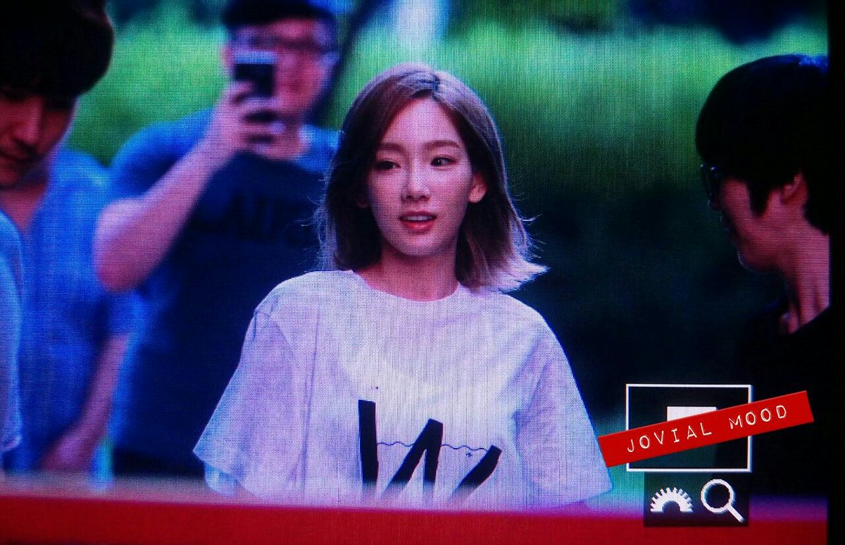 [PIC][13-07-2016]TaeYeon tham dự buổi fansign cuối cùng cho "WHY" vào chiều nay CnPqvorUEAYWE8u