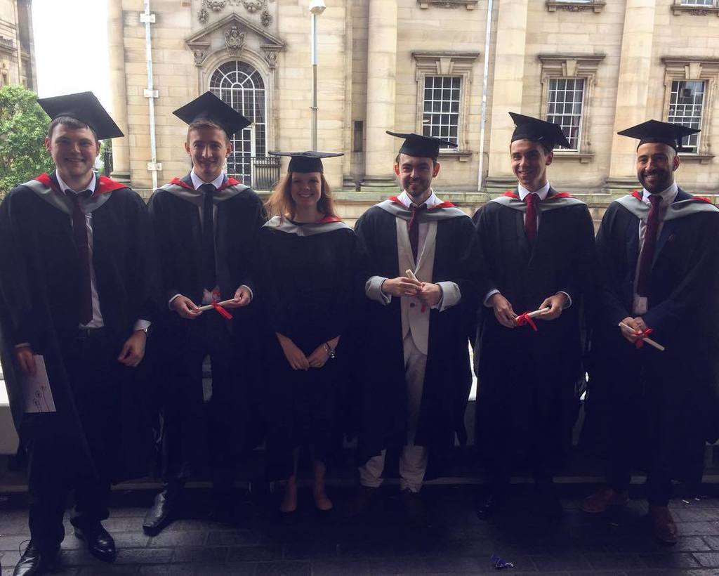 koolkati3's tweet photo. 3D Visual Effects class of 2016, it's been a crazy 3 years #Futureworks #UCLAN #graduation https://t.co/nw3pBTgB0u