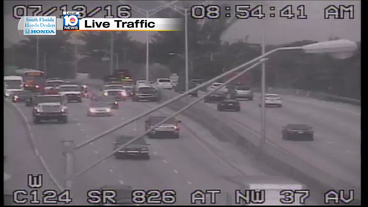 Crash on SR-826 EB and NW 27th Ave #TRAFFIC #MIAMI https://t.co/KxrcczJIMN