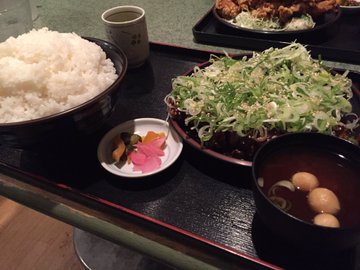 超デカ盛り定食の名店 寅安で唐揚げ定食 ロースかつ定食 塩釜口 植田 おいでよ名古屋の食べ歩きログ