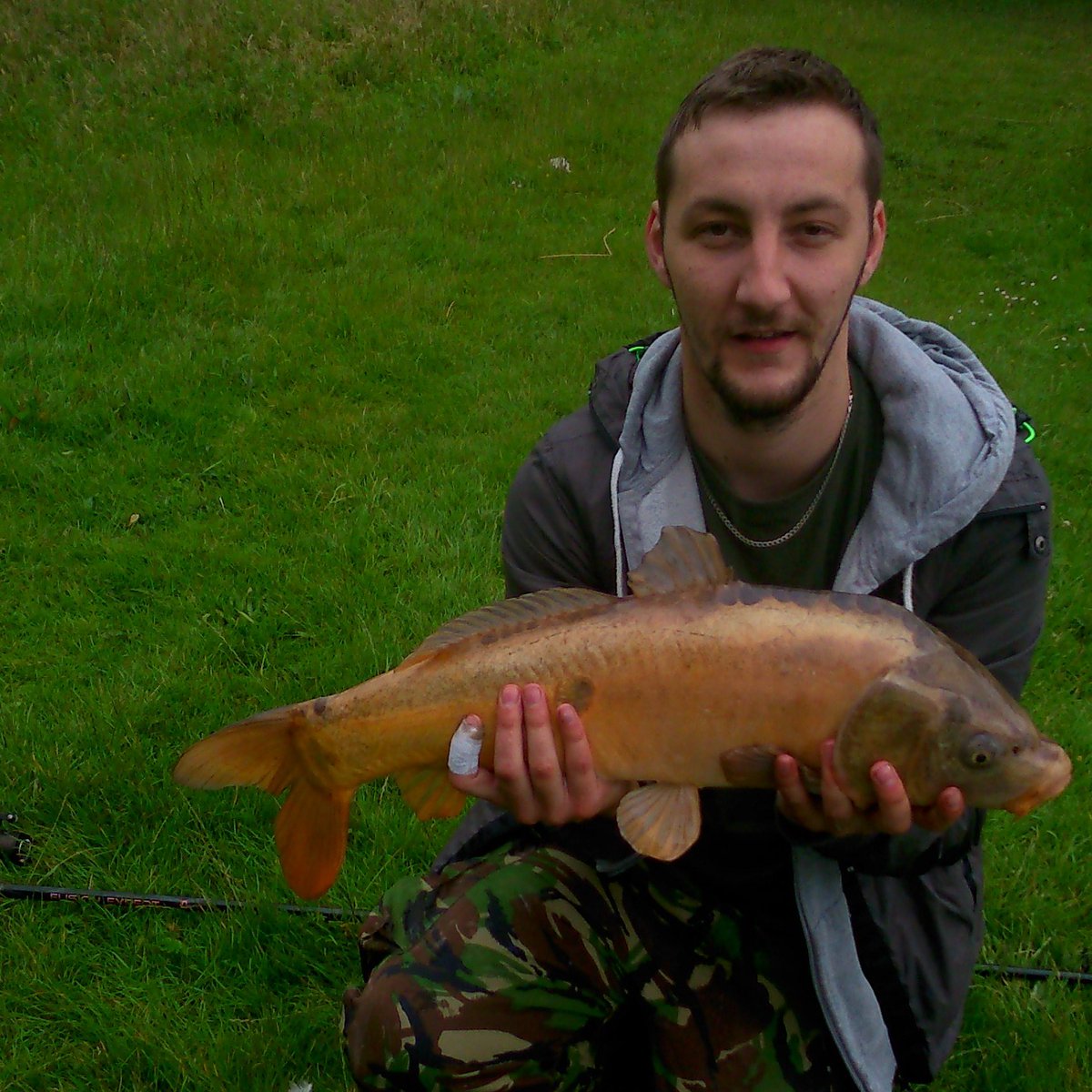 AntDuck90's tweet photo. Enjoyed a productive short session #fishing today!  Good to get a bend in the rod! #ghosty #carp #loveit https://t.co/frktcG6Lrl