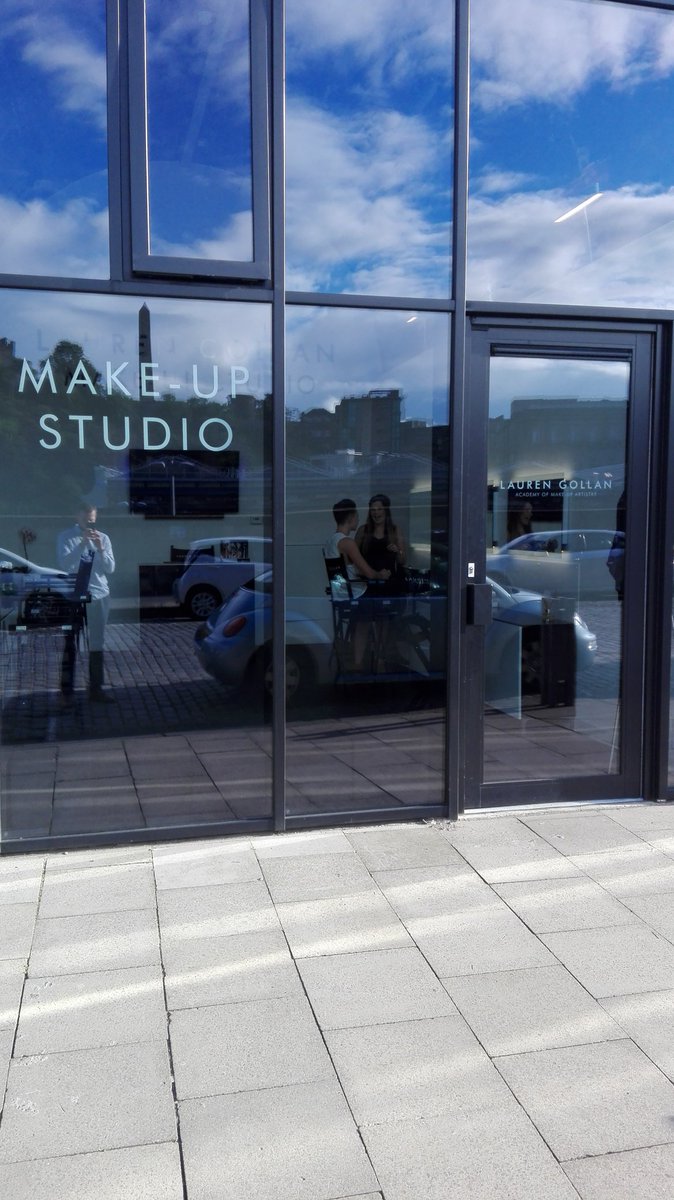 marketingbylove's tweet photo. At Lauren Gollan make up studio before @STVEdinburgh @STVGlasgow tonight @EwenDCameron @STVZara #firsttvappearance https://t.co/yK54hdgm4e