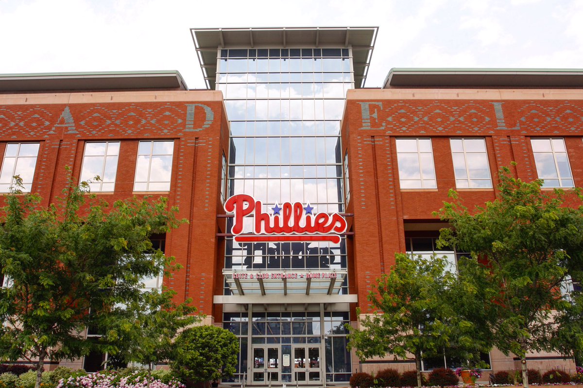 concretetweets's tweet photo. 960 architectural precast wall panels with cast in half brick, granite and a light sandblast keeps our Phils fightin https://t.co/NXeob3Il1u