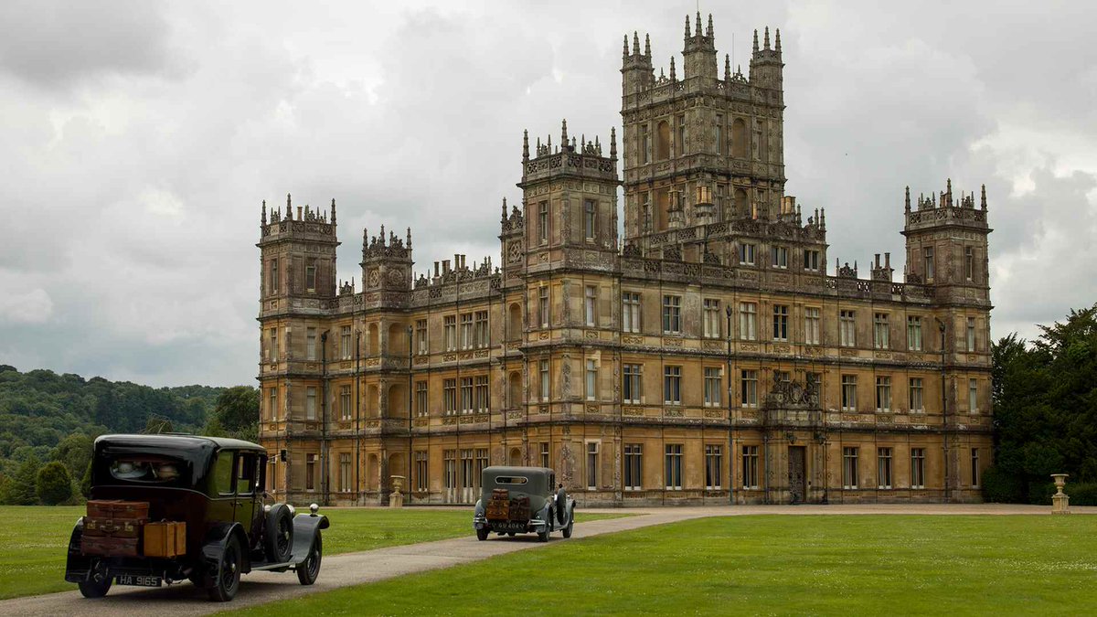 viajesintermex_'s tweet photo. ¿Conoces el castillo de #DowntonAbbey? Esta a 100km de Londres,su nombre es Highclere #visitalo #elmundoentusmanos https://t.co/P7iz5mJYMp