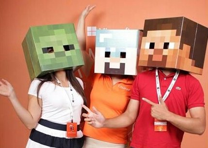 KuyaKix's tweet image. These #Minecraft heads are amazing. Great takeaway to show the kids at home! #MSFTCAMP21