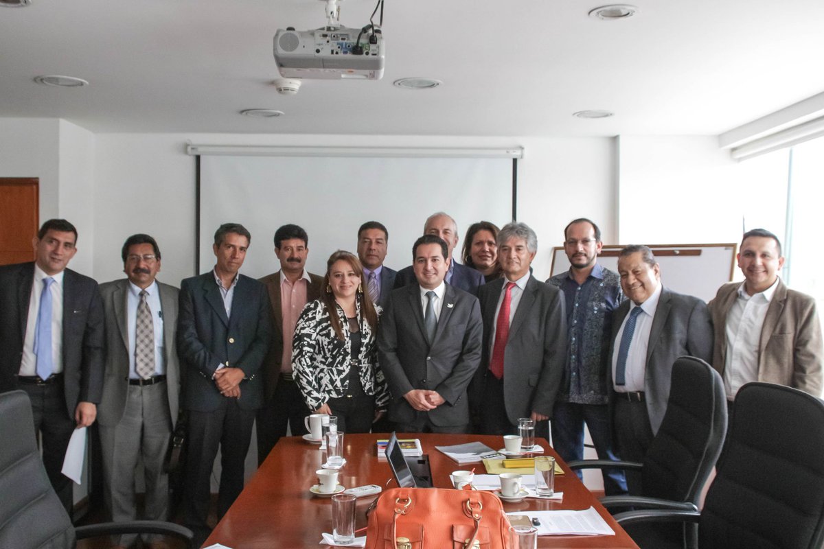 carloscantep's tweet photo. Reunido con #Fedecundi le decimos sí al desarrollo del #carbón en @gobcund y #SíalaPaz #MineríaBienHecha. https://t.co/zGA4ifuAmQ