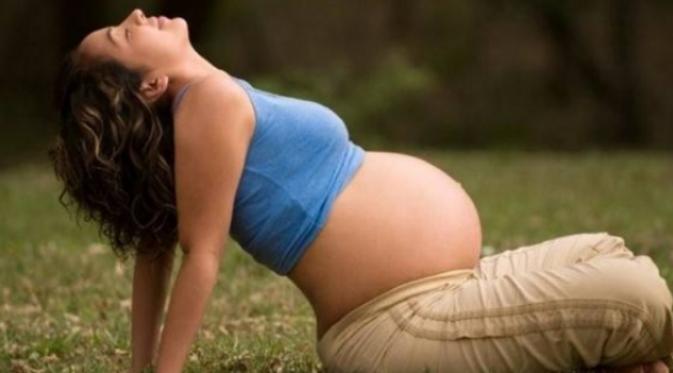 Amankah Ibu Hamil Mewarnai Rambut? dlvr.it/Lnbq3W