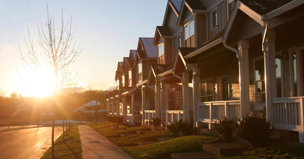 JRPropertyATX's tweet photo. This will be the best summer for the housing market in a decade https://t.co/zhMZiOSdzk https://t.co/sXzqc8t4NS