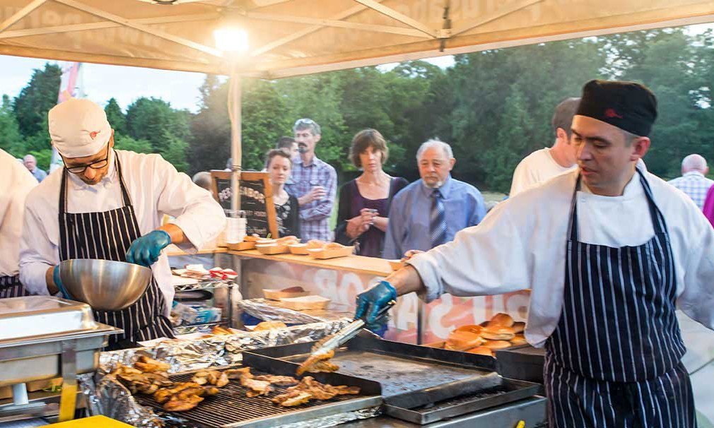 AltReading : Massive street food festival coming to Forbury Gardens this September … x.com/AltReading/sta…)