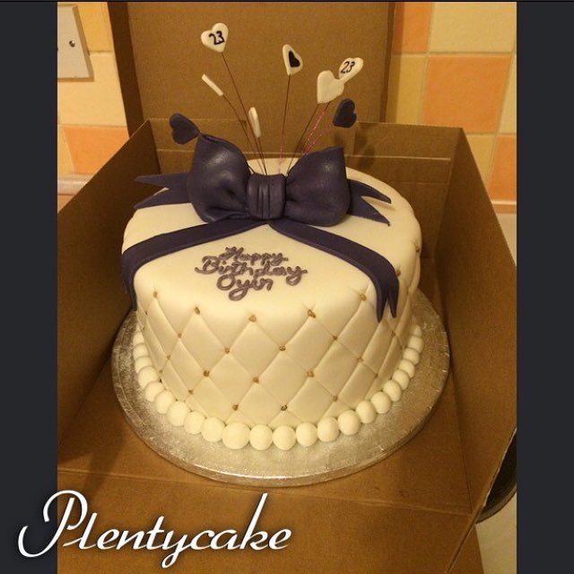 plentycakeltd's tweet image. Custom homemade cakes for any occasion..Get your orders in now 📲