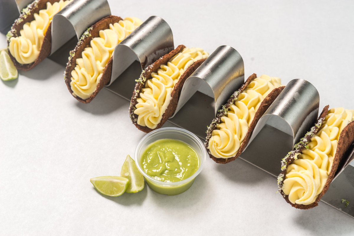 PopProductionNY's tweet photo. Oh wow @DominiqueAnsel is at it again with ice cream tacos! https://t.co/PIJK7B8zzO @TasteTalks #TasteTalks https://t.co/qsKFSPu8U8