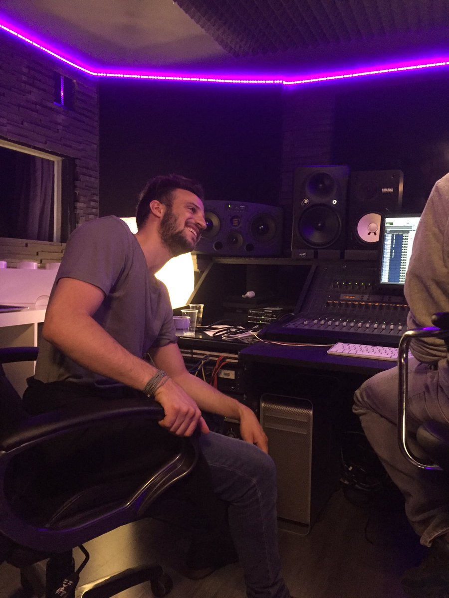 MarvinDupre's tweet image. Session pour @LabelMMC_ @Polydor #SavanaBlue #HitMaking @MaitreGims