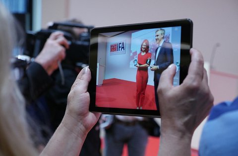#ZahlDerWoche: 320 Journalisten beim IFA IMB in Berlin  ... gfu.de/che-news/alle-… #IMB16 <a href="/IFA_Berlin/">IFA Berlin</a> #IFA16