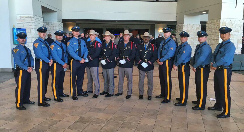 NJSP's tweet image. Our troops made the journey to Dallas to show support and pay respect to our fallen brothers. @DallasPD and DART PD