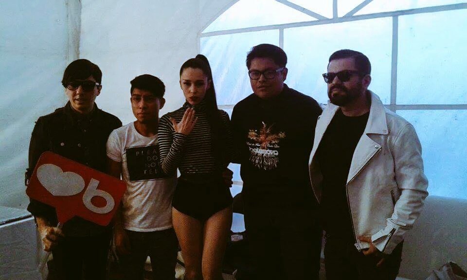 AngelMendoza26_'s tweet photo. #MiMomentoBelanova Esta fotito en #Luminaria en #Atizapan con una gran amiguito del #ClubCadaQue https://t.co/9TGxp5QFxr