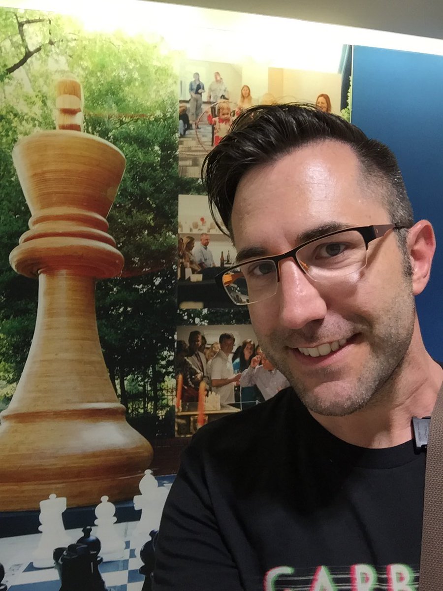 brianeflowers's tweet photo. On my way to market at @AmericasMartATL, shopping it up for @QBoutiqueSTL. Wherever I go, #chess follows. #buyer https://t.co/nc9VRwgvsN