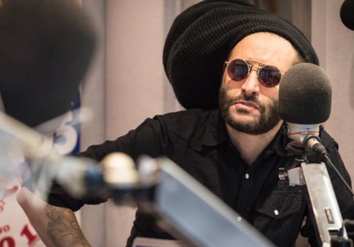 Radio105's tweet photo. Vi siete persi #Alboroise a @105micasa ?Ecco la gallery https://t.co/0RDocwnXxU https://t.co/cPCWafBq1r