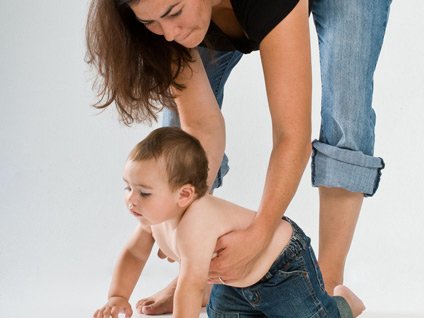 ¿Cómo puedes ayudar a tu bebé a gatear? #AlpinaBebé

serpadres.es/bebe/4-8-meses…