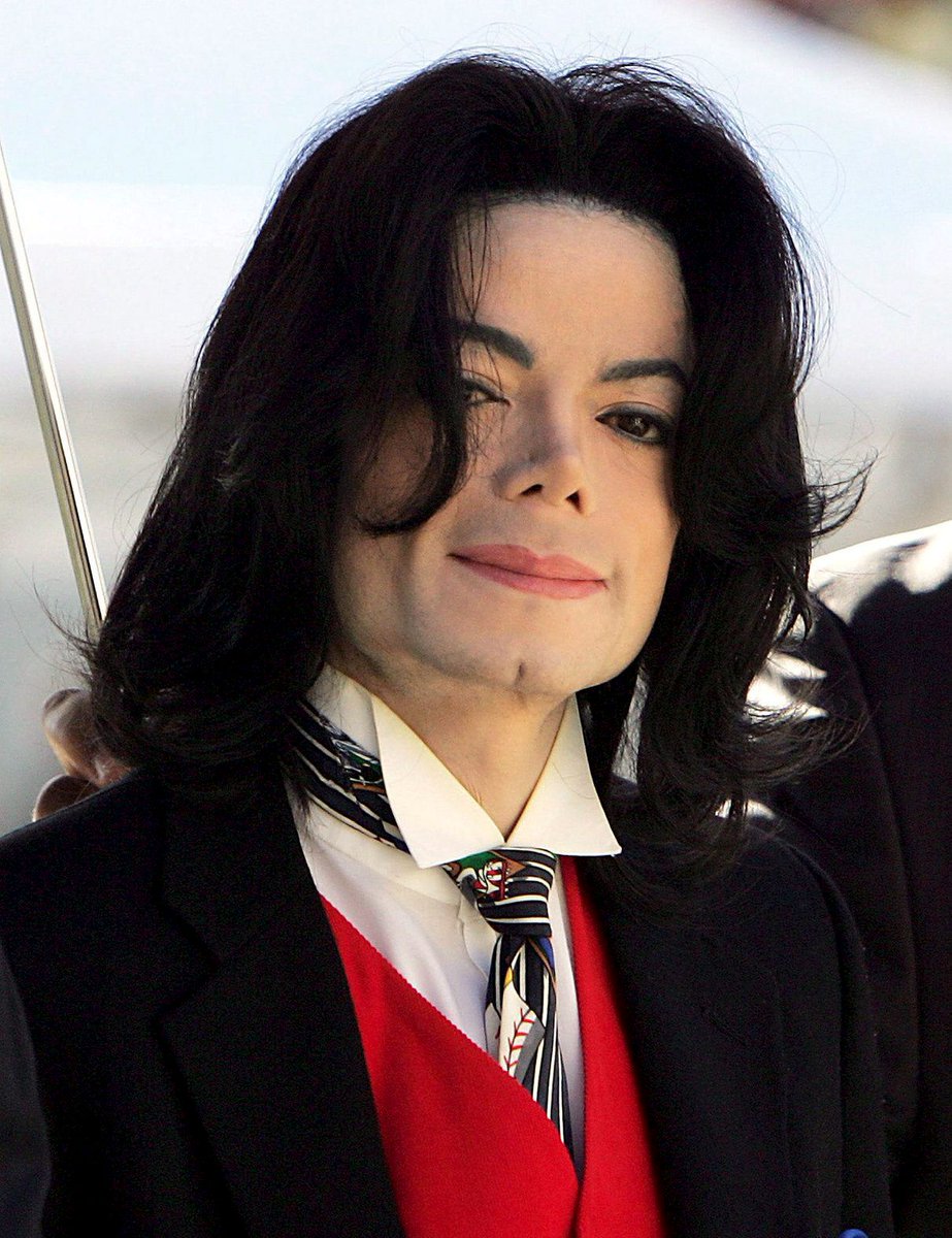 PanamaAmerica's tweet photo. Michael Jackson no violó a Macaulay Culkin: la verdad detrás del escándalo. #eyPA https://t.co/XIjKfmRoxY https://t.co/Z0z36wtYzu