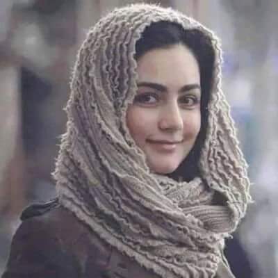 اشم بالبيت ريحة هور 
يمكن هور گلبي هنا
فلك طر العشگ چا هیچ 
المحب يشتم هوى اليهواه