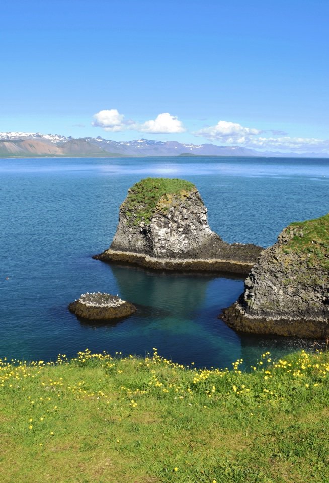 dreamoficeland's tweet image. Arnarstapi loves the sun. #Iceland #Arnarstapi