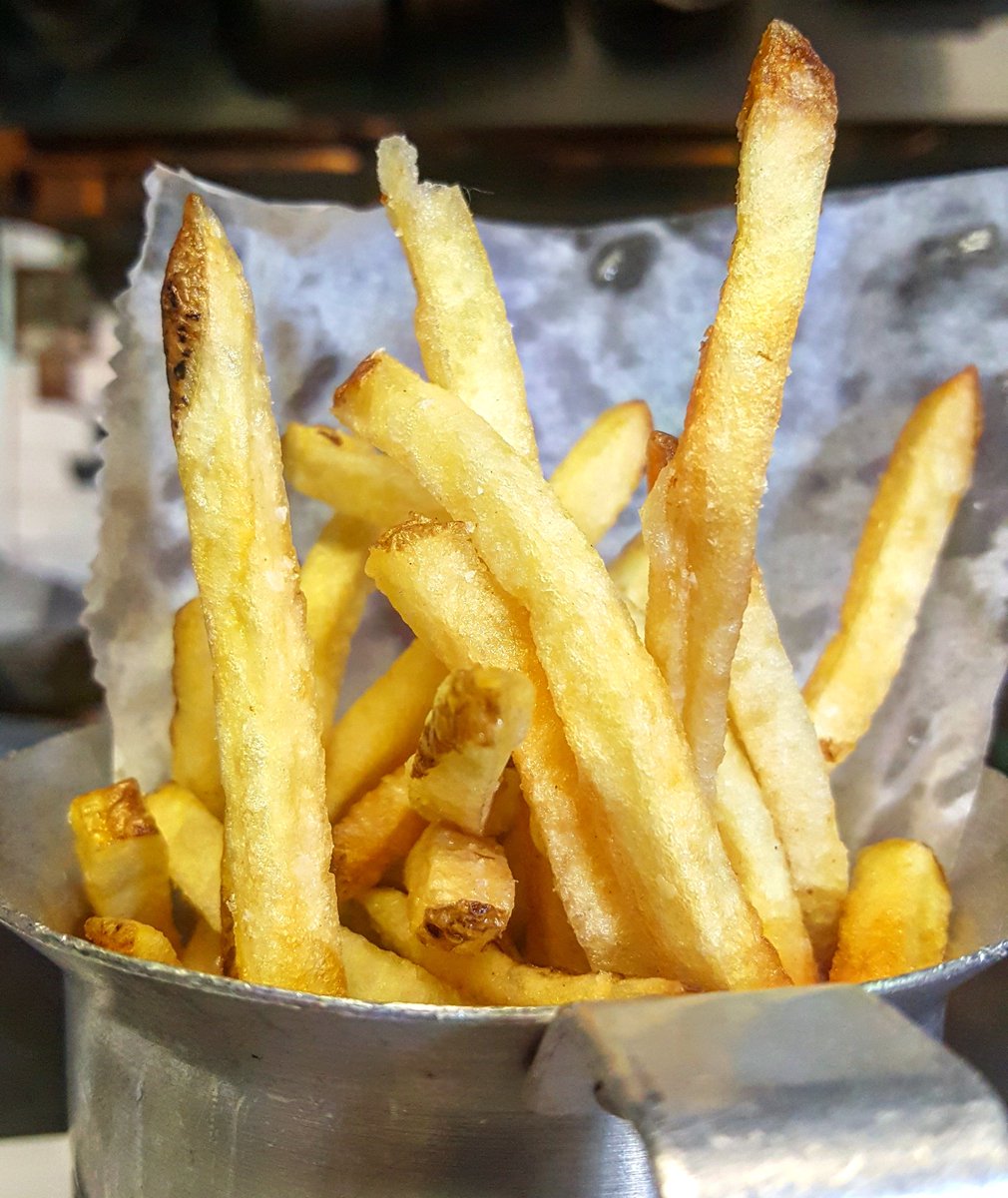 BarrelDC's tweet image. Fresh out of the kitchen! 🍟 #NationalFrenchFryDay @chefgfleming