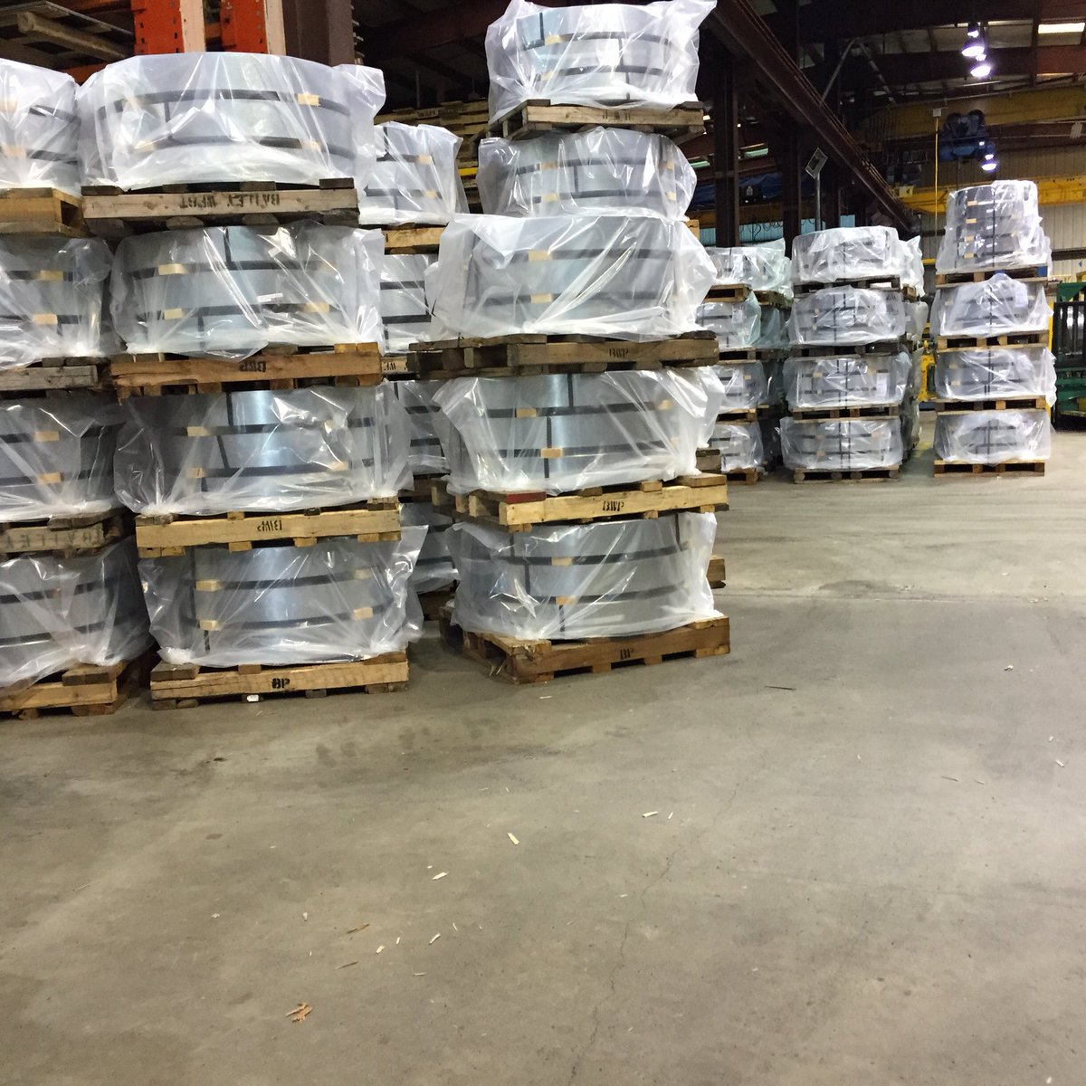 baileymetaljeff's tweet photo. @baileymetal @baileywestprocessing another busy day slitting..need processing? Give us a call !! https://t.co/lb8CTZ444e