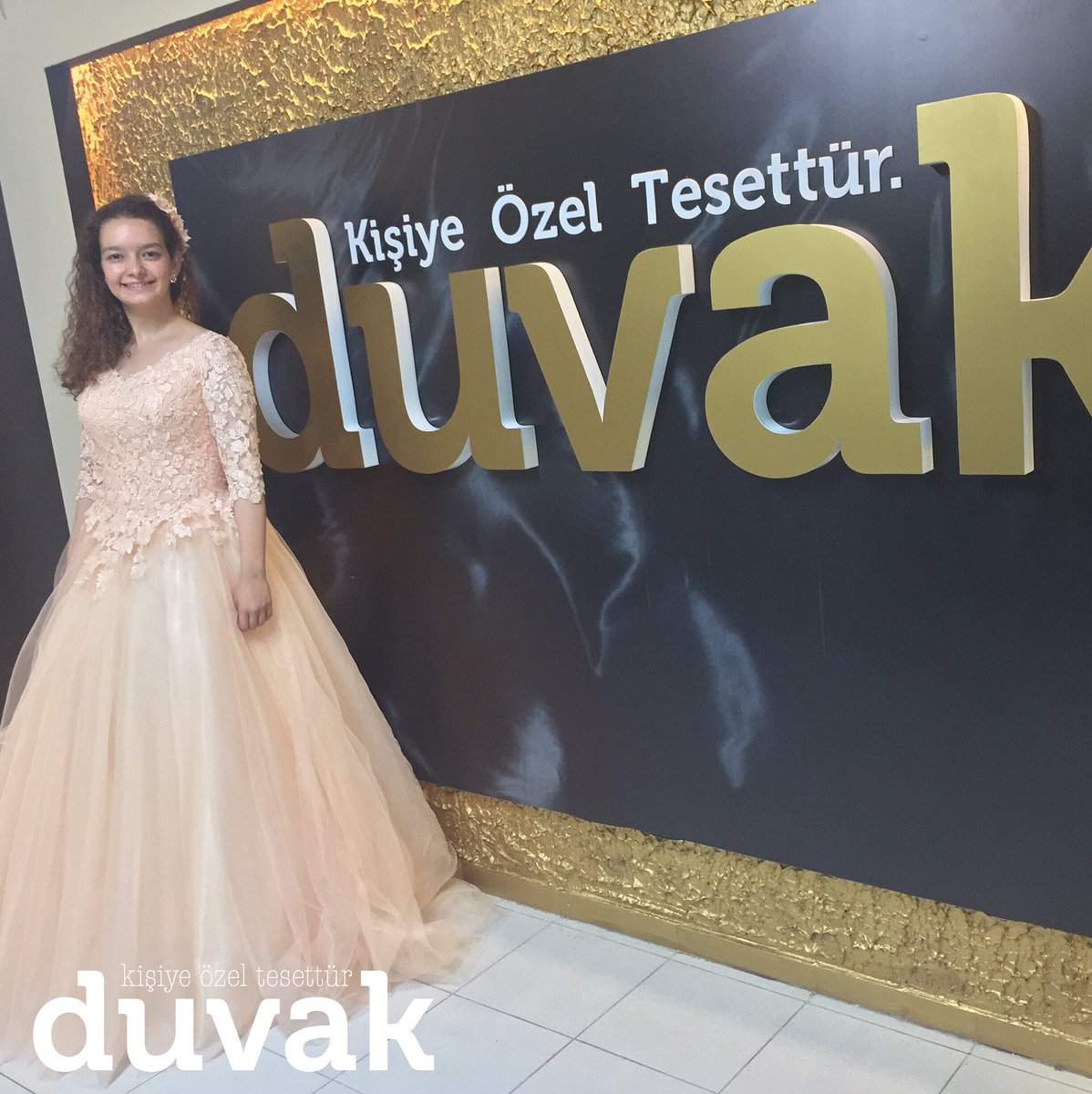 Güzel gelinimiz Ecem Nur Hanım'a hayalindeki nişanlığı tasarladık. Mutluluklar dileriz.